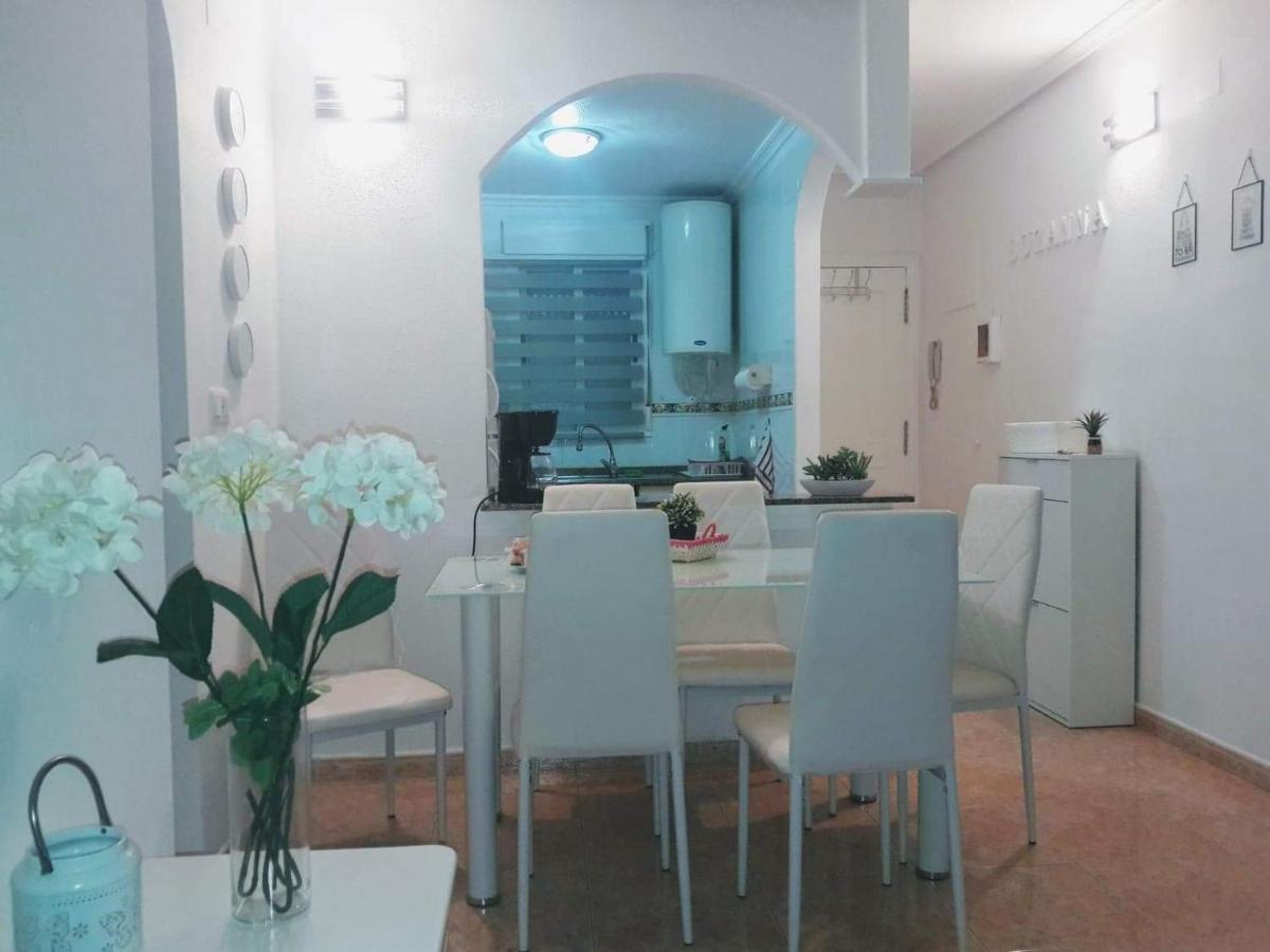 Apartament Margaret Torrevieja Exterior photo